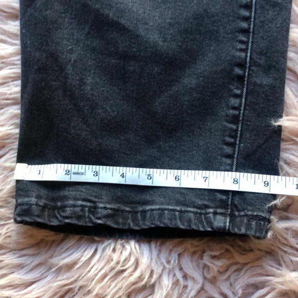 Levi’s Mile High Cropped Wide Leg Jeans - Picture 9 of 15